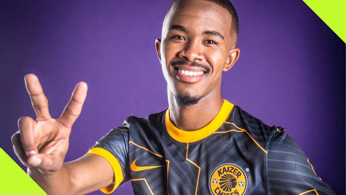 Three Premier Soccer League clubs are reportedly interested in signing Sabelo Radebe from Kaizer Chiefs before transfer window closes later today. Photo: @KaizerChiefs. Three Premier Soccer League clubs are reportedly interested in signing Sabelo Radebe from Kaizer Chiefs before transfer window closes later today. Photo: @KaizerChiefs.