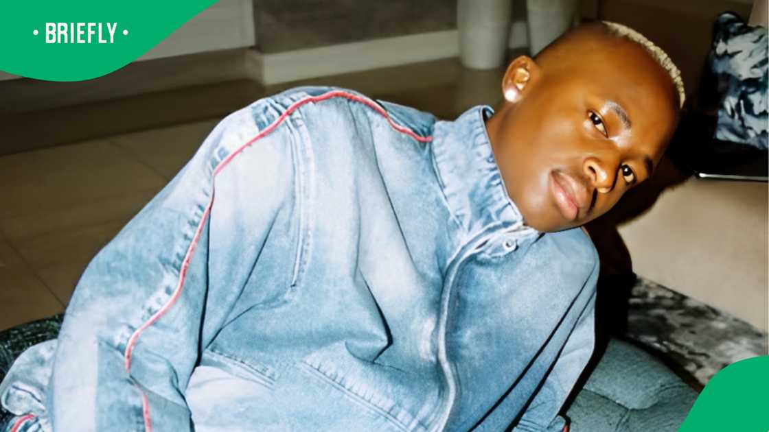 Netizens reacted to Ciza being born with 12 fingers