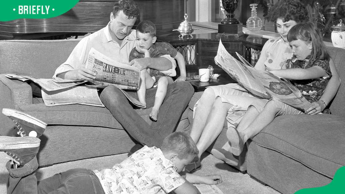 James Arness' daughter, Jenny Lee Arness James Arness' daughter, Jenny Lee Arness