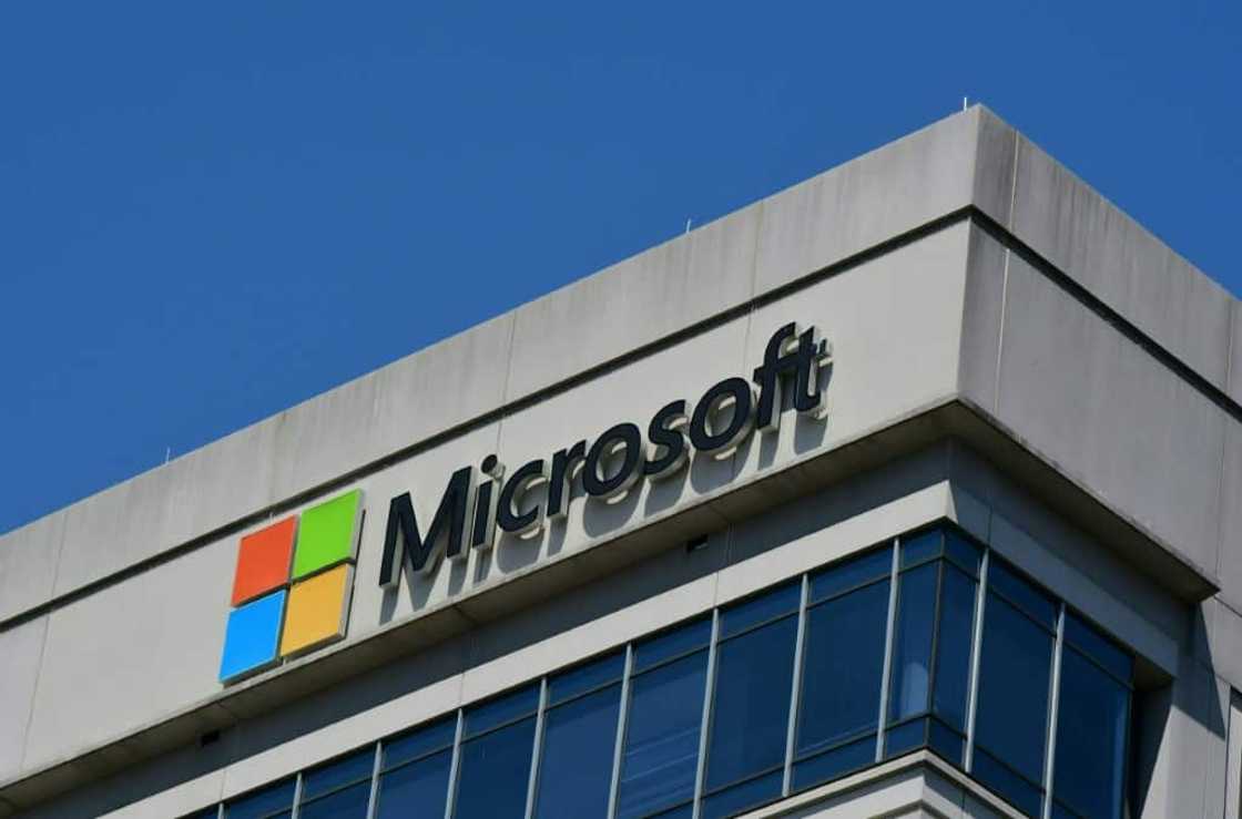 Analysts see strength in Microsoft's cloud computing and business software offerings despite the US tech stalwart slightly missing earnings expectations in the recently ended quarter. Analysts see strength in Microsoft's cloud computing and business software offerings despite the US tech stalwart slightly missing earnings expectations in the recently ended quarter.