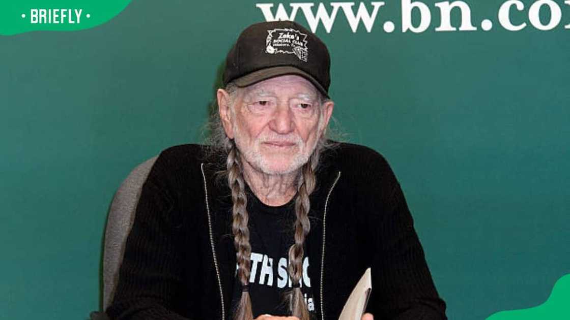 What are some interesting facts about Willie Nelson? What are some interesting facts about Willie Nelson?