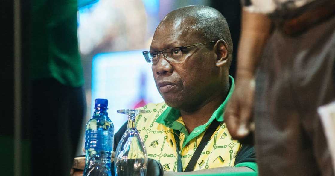 Zweli Mkhize Zweli Mkhize