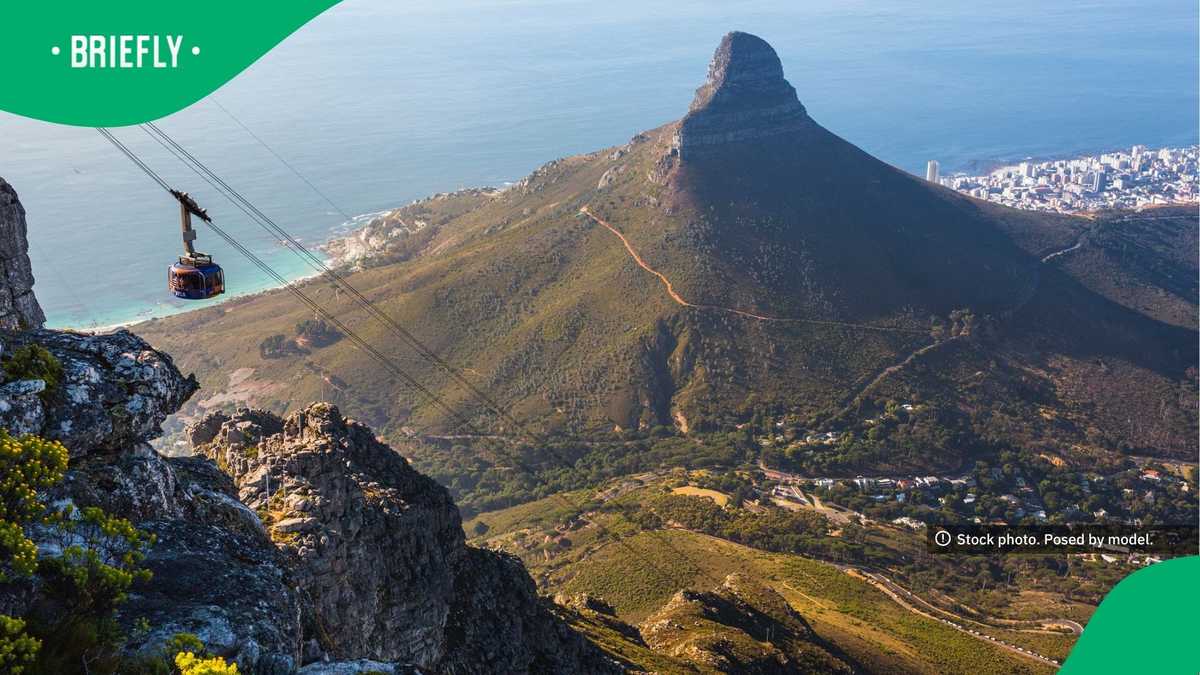 Tourists waited hours after Table Mountain cable car malfunction