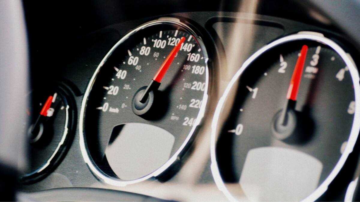 Crash Speedometer Haibo: Car Speedometer Reads 260km/h, Crash Takes Place Just Moments ...