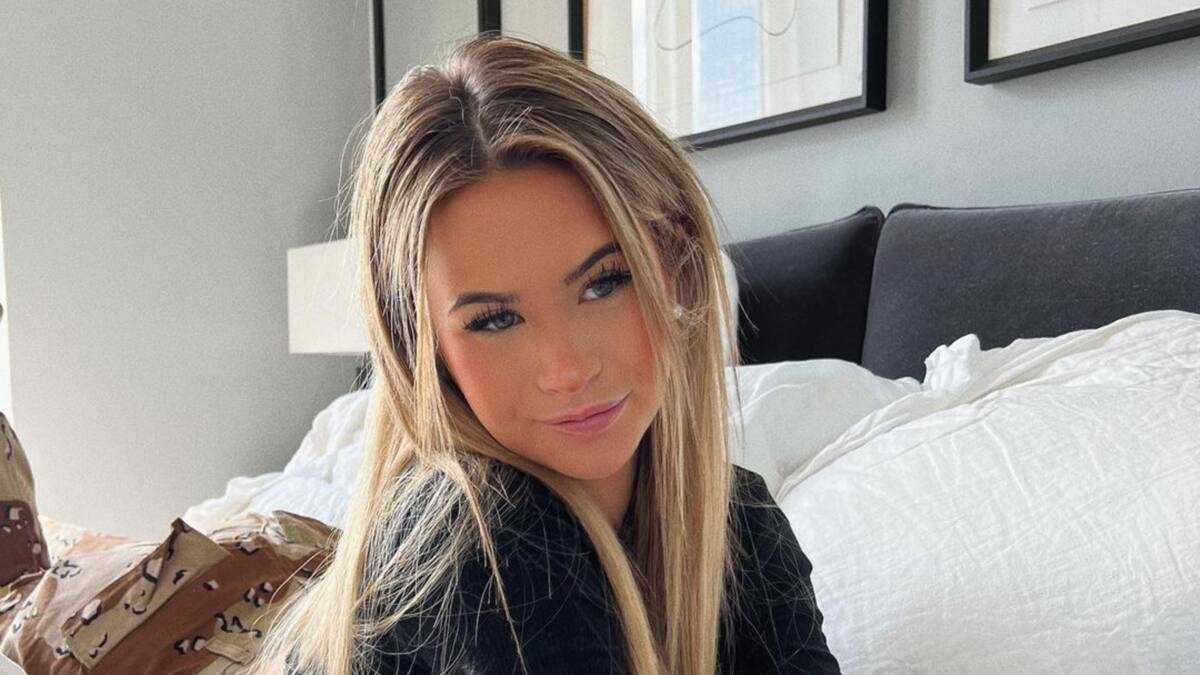 Who is Emily Elizabeth? Age, boyfriend, height, TikTok, profiles, net worth  - Briefly.co.za