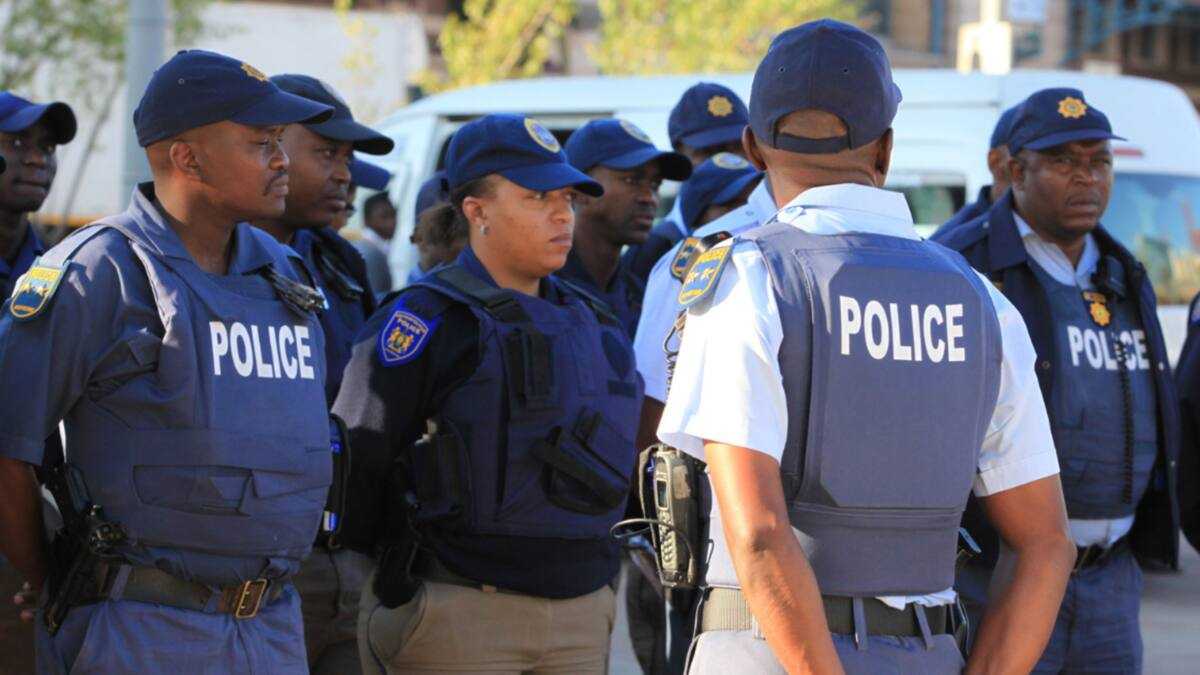 SAPS Gearing Up to Deal With Violent Protests, 10 000 Cops to Be ...