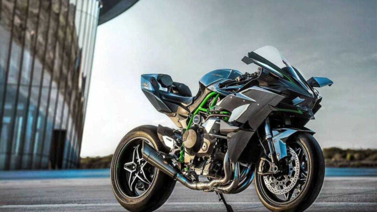 What is the fastest motorcycle in the world Top 10 legal road bikes Briefly .za