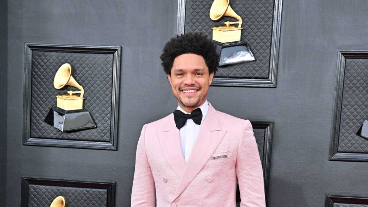 Trevor Noah's biography: ethnicity, nationality, family, career and net
