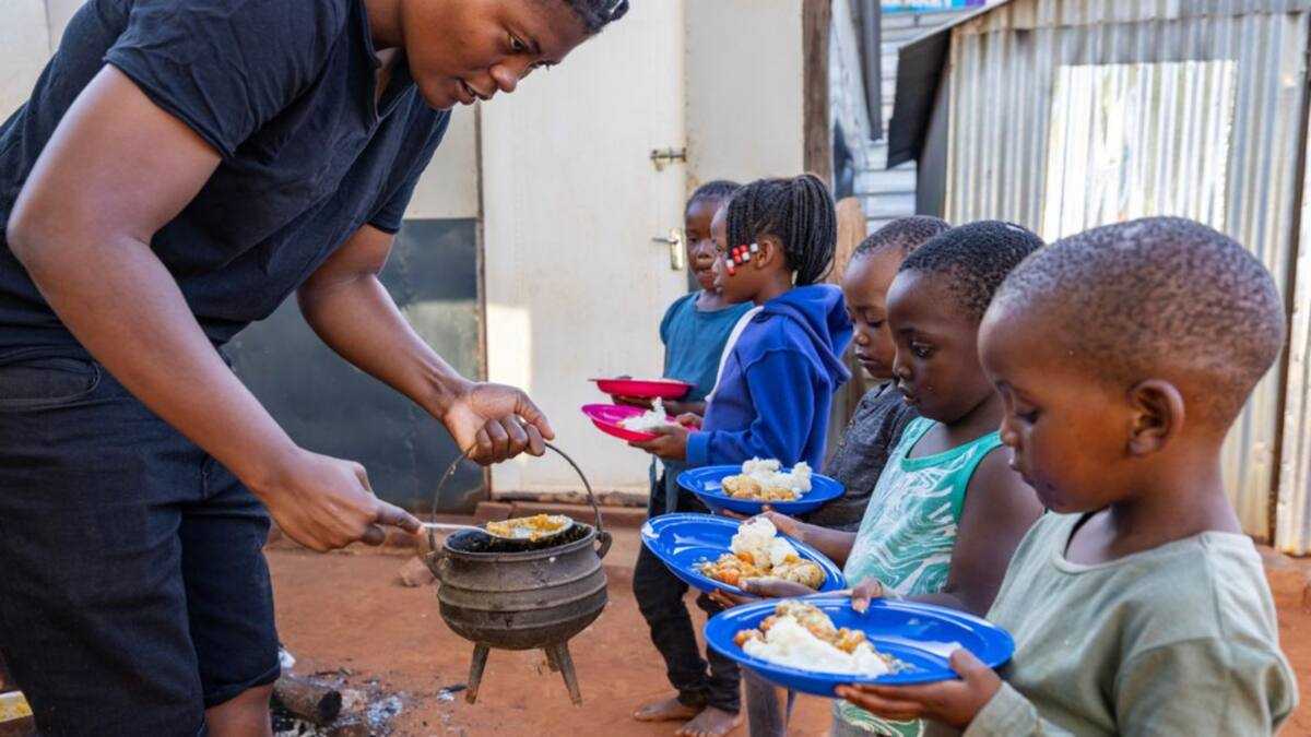 Kfc Foe R2 Every R2 Counts: KFC and Mzansi Raise R11M to Feed the Hungry Through ...