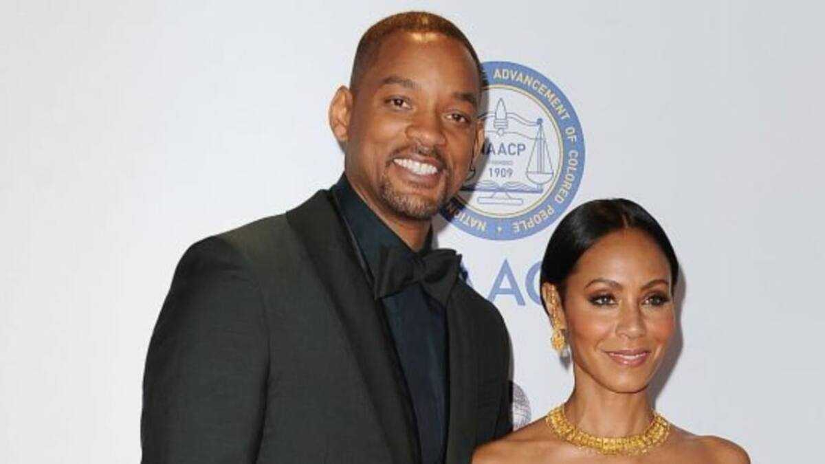 Entanglement Vibes: Will Smith Snaps Pic With Gorgeous Lady, Tongues ...
