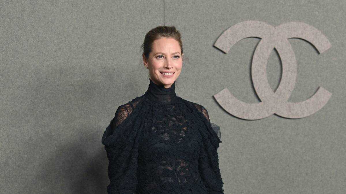 Christy Turlington age, children, spouse, siblings, education, 90s