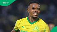 South Africans slam Teboho Mokoena over phone use while driving in viral video