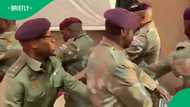South African paratroopers dazzle with tribute dance at military ceremony in video