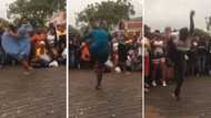 Ladies busting traditional dance moves in town, Mzansi peeps can't help but laugh: "Stomp the yard yethu"