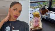 Woman served raw steak, Mzansi shook she had to cook it herself on a “tombstone”