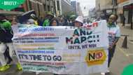 Citizens order foreign shop owners to close businesses during Joburg anti-illegal immigration march