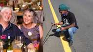 Good Samaritan displays the patience of a saint while helping stranded 'tannie'