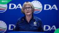 Helen Zille defends Yeoville reservoir visit after City of Joburg threatens legal action, SA reacts