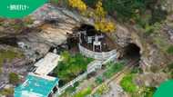 Man chooses to be cave dweller and transforms lives in the wild in video