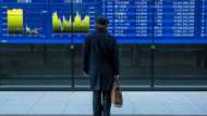 Asian stocks start week positively