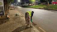 "Forgotten heroes": Woman cleaning streets receives tons of praise and heartfelt gratitude