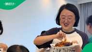SA jokes Chinese group eats pap for the 1st time (video)