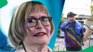 Helen Zille yells Joburg mayor's name outside his office with giant megaphone in TikTok video