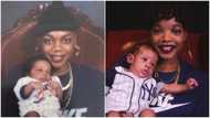 Daughter recreates mother's photo decades later, internet applauds