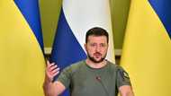 Ukraine president sacks top prosecutor, security head in shakeup