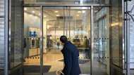 Customers calm at under-pressure US banks
