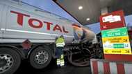 3 Men driving a Mercedes Benz try to steal petrol from a fuel tanker parked at police station in Gauteng