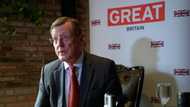 Clinton and Blair hail Trimble's legacy of peace in N.Ireland