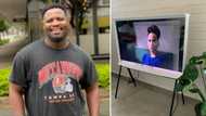 "Smartboard mos": South Africans roast man for peculiar looking TV that set him back R23k