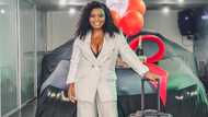 Stunning momma shows off new Beemer, leaves peeps inspired with boss babe moves