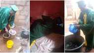 Student refuses to return graduation gown he rented for R175, many react