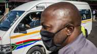 Mzansi shares stories about taxi drivers and masks: "They don't play"