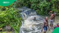 "What a risk nkos'yami": Eastern Cape villagers forced to cross river inside drum in video, SA outraged