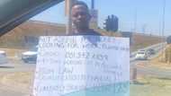 Highly qualified young man takes to the streets to find a job, Mzansi shows no remorse and hurls insults