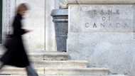 Asian markets turn lower on fresh rate hike worries