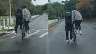 2 Stellenbosch men ride 1 bicycle at the same time, TikTok of their teamwork impresses Mzansi