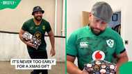 "Never too early for a Christmas gift": Springbok fan brings festive shade to Ireland in funny skit