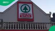 Spar employee retires after 30 years and receives moving farewell celebration in TikTok video