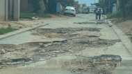 Massive pothole near Sandton causes a stir online, peeps demand Government intervention