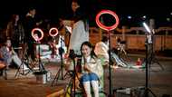 Chinese livestreamers flock outdoors for late-night tips