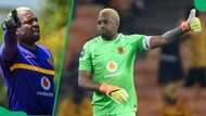 Veteran goalkeeper Itumeleng Khune could continue his legendary career at Kaizer Chiefs