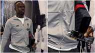 Mane carries iPhone with broken screen despite earning R2.7m weekly
