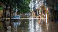 Record floods threaten southern China