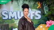 Rihanna's kids' hilarious reactions to paparazzi at 'Smurfs' premiere go viral: "Riot is fed up"