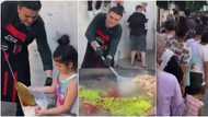 Kindhearted chef makes food and serves poor villagers, adorable video stirs massive reactions