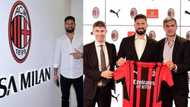 Olivier Giroud joins AC Milan on a 2 year deal, to wear No.9 shirt at the club